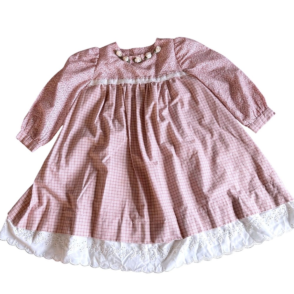 Vintage Girl Pink Floral Grid Dress Eyelet Trim Ribbon Roses Cottagecore Prairie